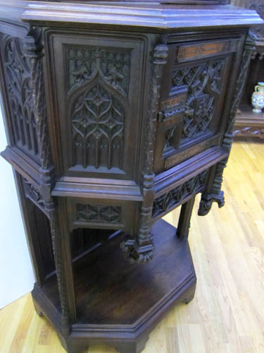 5112b-gothic cabinet middle and lower sections