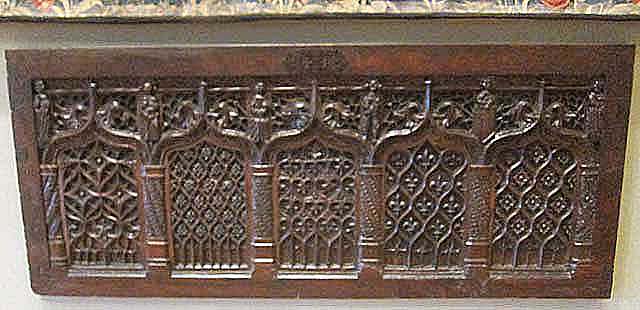 facade of gothic chest (Louvre Museum MRR 65)