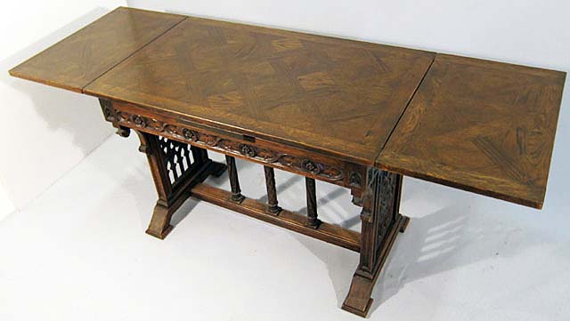 5209-gothic table extended