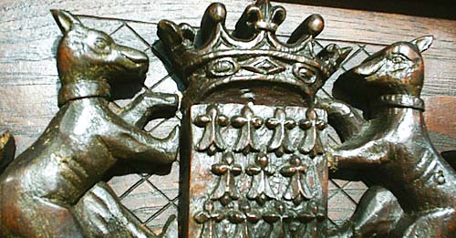 3091-detail of breton coat-of-arms on antique cabinet