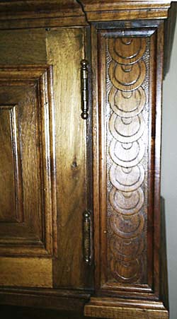 4159-credenza carving detail