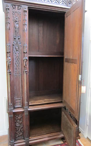 4194-interior of cabinet