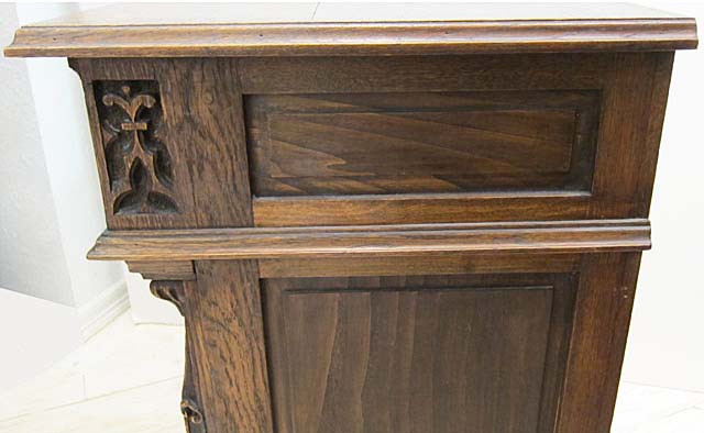 5106-upper side of troubadour cabinet