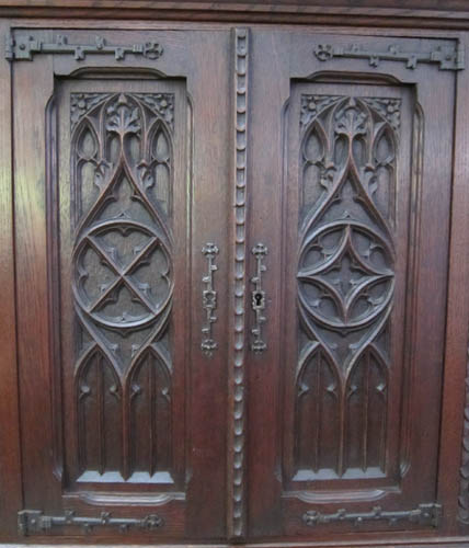 5112a-doors on gothic cabinet
