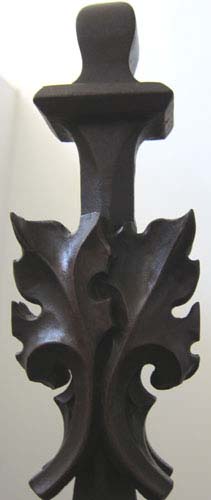 5112a-oak leaf carving on finial