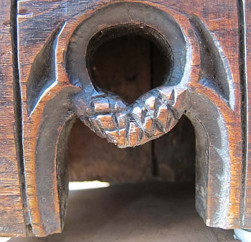 5125-gothic arch detail