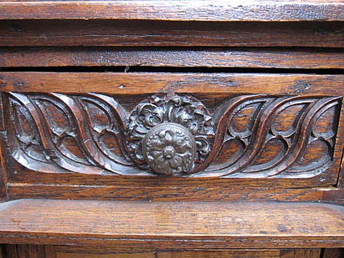 5179-gothic armoire drawer pull