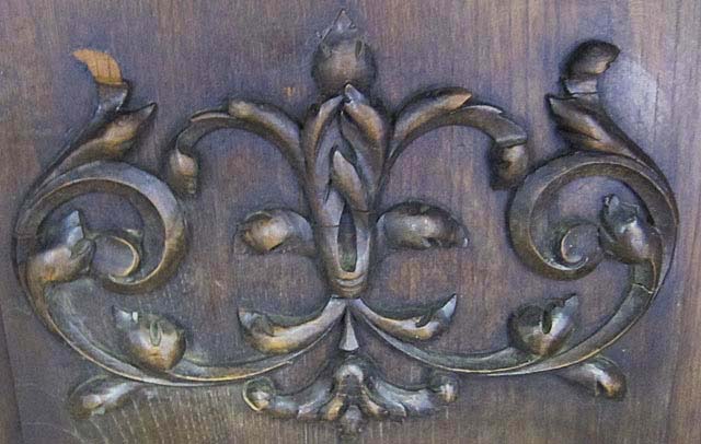 5183b-applique ornament on french antique cabinet