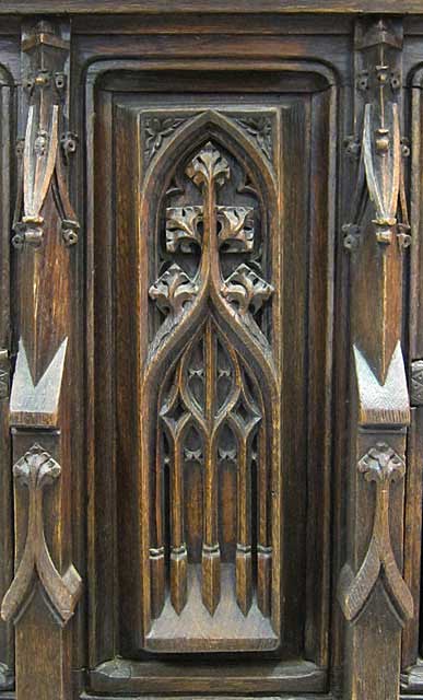 5197-gothic cabinet central tracery