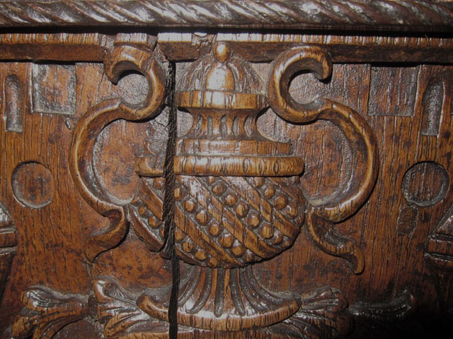 dressoir vase detail