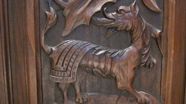 5205-chimera carving