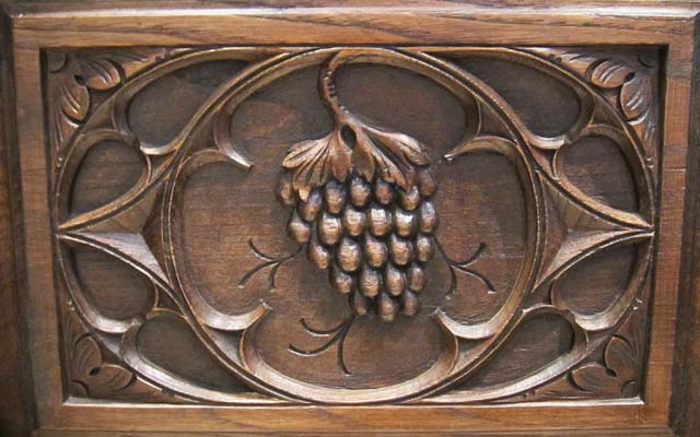 5205-left side carved grapes