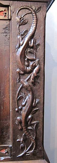 5216-lizards on right side of gothic cabinet