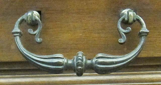 left drawer handle