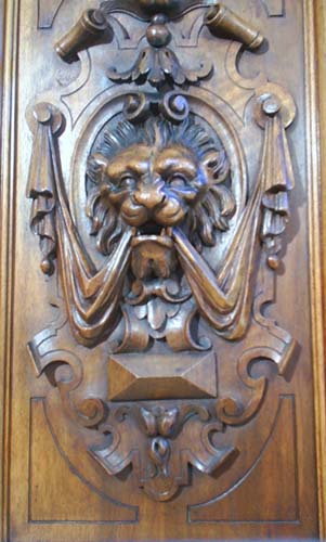 9440-lion panel