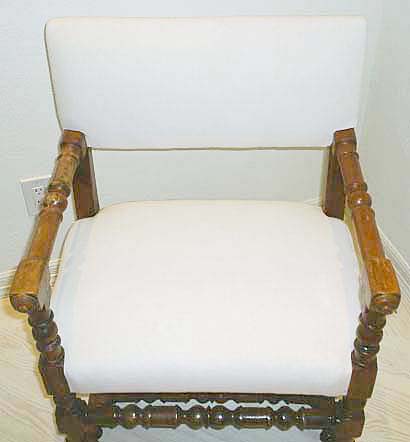 3087-louis xiii chair muslin