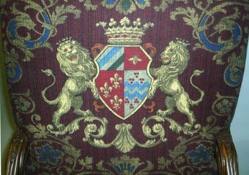 3109-lion crest on louis xiv armchair