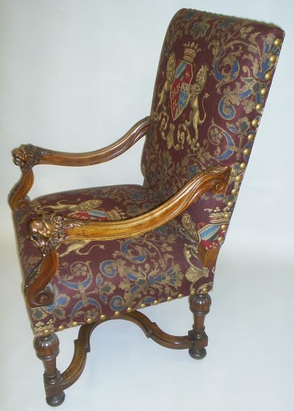 3109-side view of louis xiv armchair