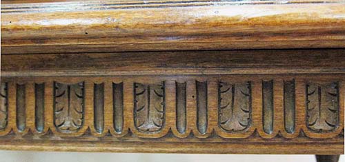 3112-frieze on antique bench