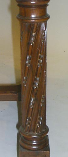 3214-column detail of antique chair