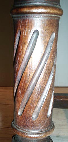 4107-detail of leg