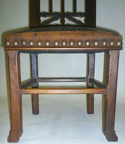 4110-base of gothic dining chair