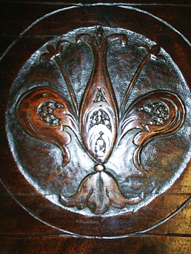 4116-detail of fleur-de-lis on antique chair