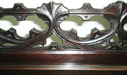 4121-detail of top of gothic bench