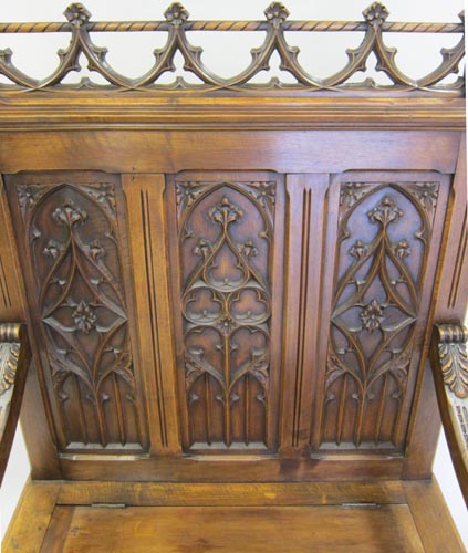 4173-upper part of gothic bench