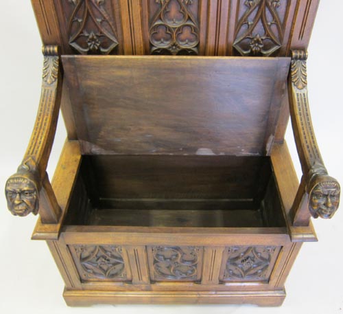 4173-interior gothic bench