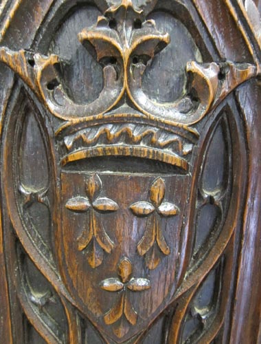 4183-coat-lf-arms-with ermine tails