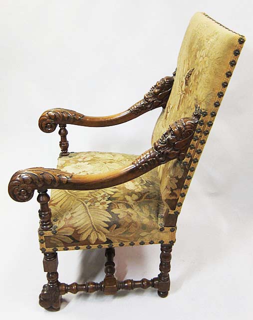 5151-side view of armchair