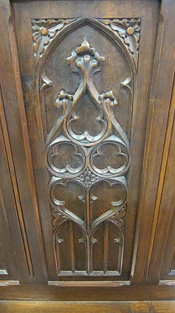 5202-tracery walnut