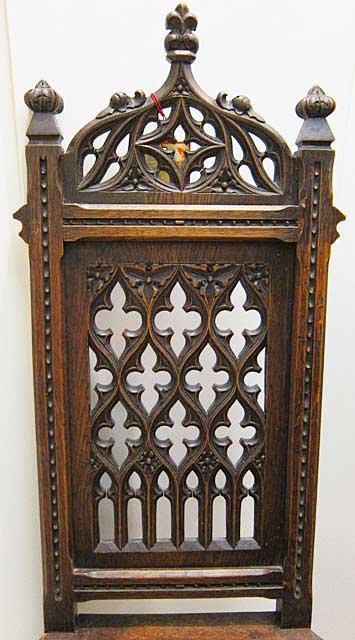 5208-left chair gothic panel