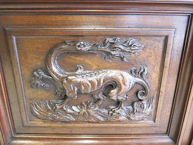 5154-carved salamander walnut