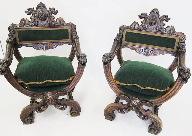 Dagobert armchairs in Renaissance design