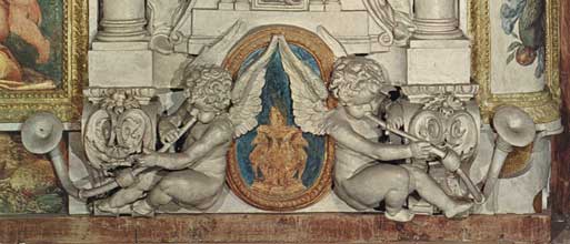 putti playing trumpets