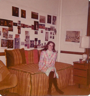 vassar-dorm-room