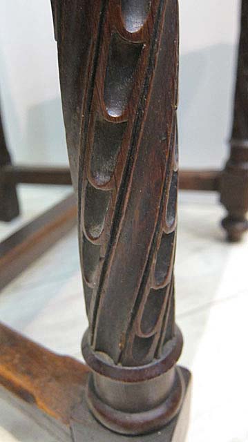 5112-gothic column detail