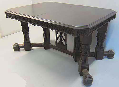 5135-gothic table without leaves