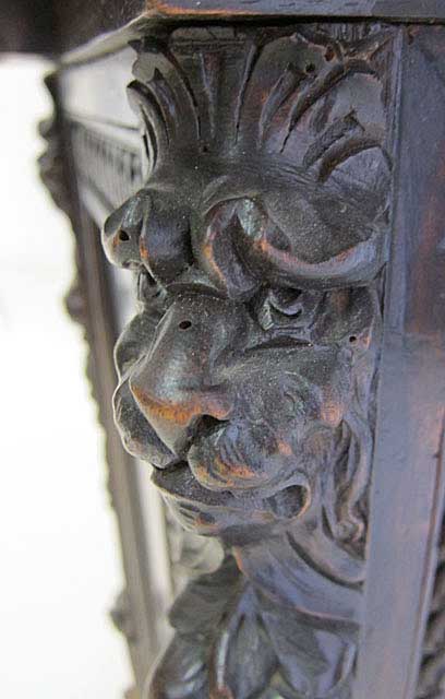 5145-lion detail