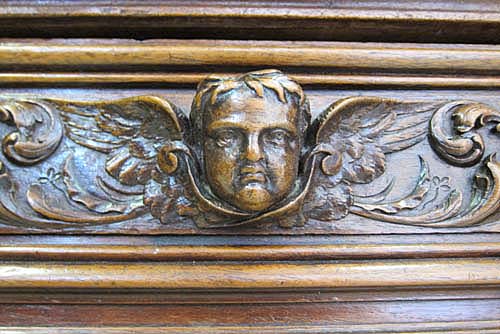 5182-carved cherubim