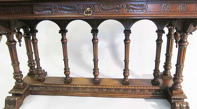 5192-antique trestle table