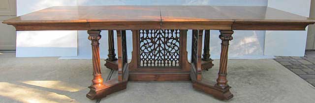 5217 gothic dining table extended