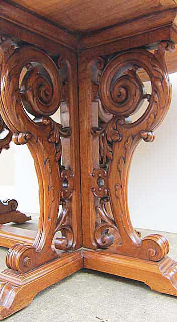 legs of renaissance table