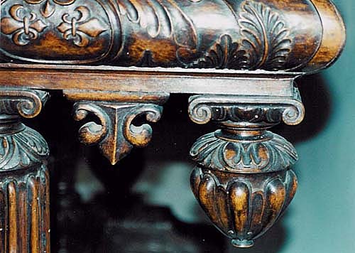 9210-detail fleur-de-lis french antique table